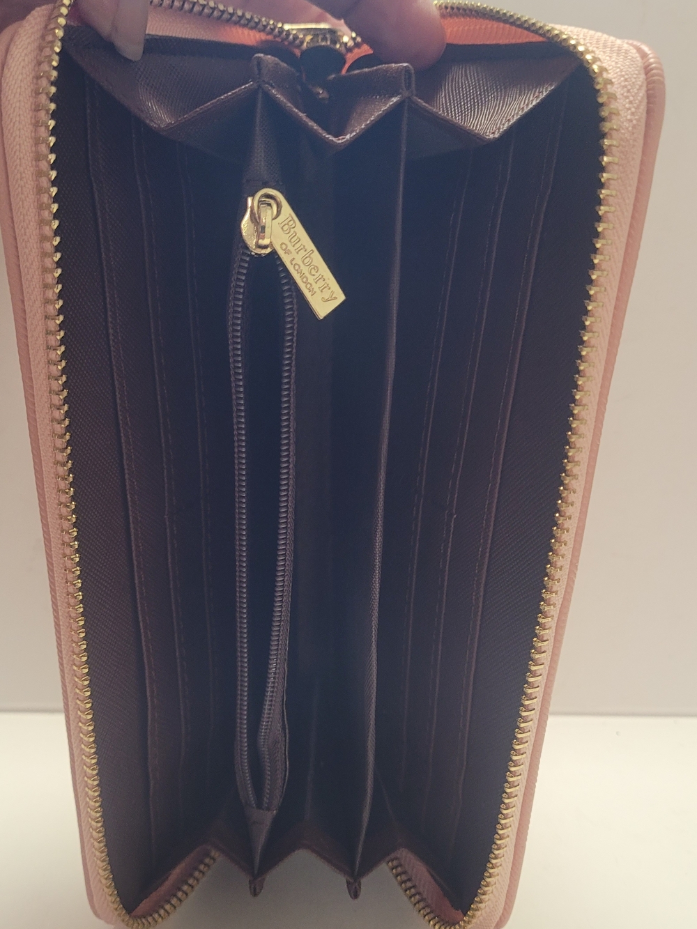 Burberry Pink Embossed Leather Women's Wallet - Picture 8 of 9